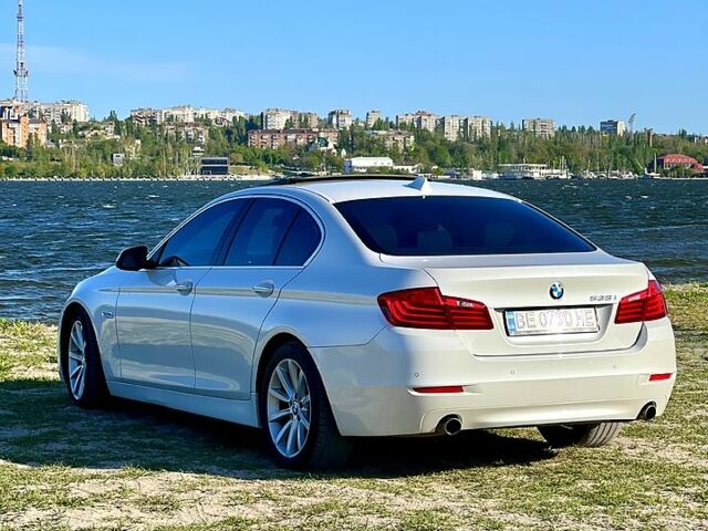 Білий БМВ 5 Серія, об'ємом двигуна 3 л та пробігом 237 тис. км за 14800 $, фото 4 на Automoto.ua