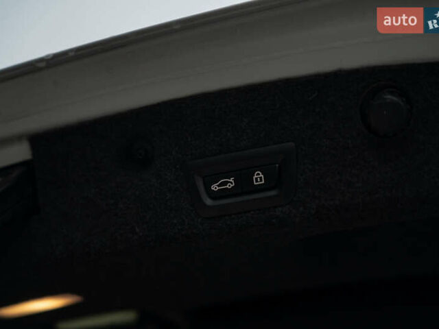 Білий БМВ 5 Серія, об'ємом двигуна 2 л та пробігом 134 тис. км за 19900 $, фото 39 на Automoto.ua