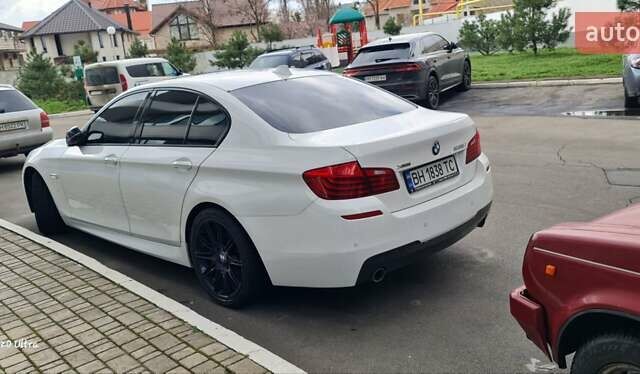 Белый БМВ 5 Серия, объемом двигателя 3 л и пробегом 117 тыс. км за 23000 $, фото 4 на Automoto.ua