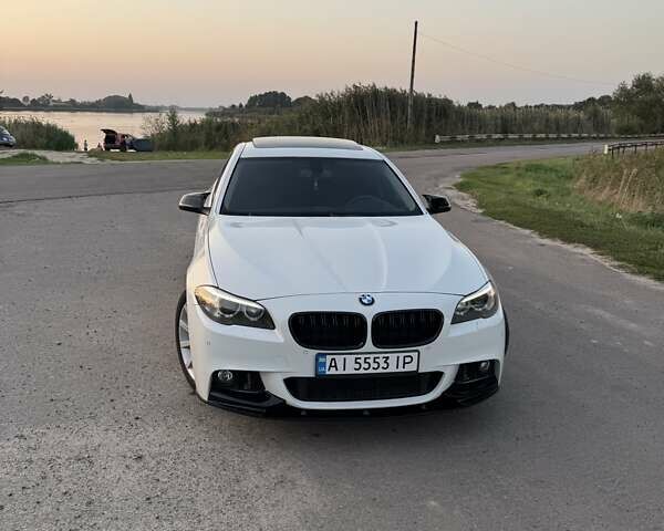 Білий БМВ 5 Серія, об'ємом двигуна 2.98 л та пробігом 210 тис. км за 16500 $, фото 6 на Automoto.ua