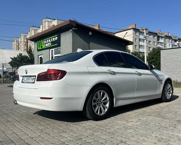 Белый БМВ 5 Серия, объемом двигателя 2 л и пробегом 202 тыс. км за 14000 $, фото 13 на Automoto.ua