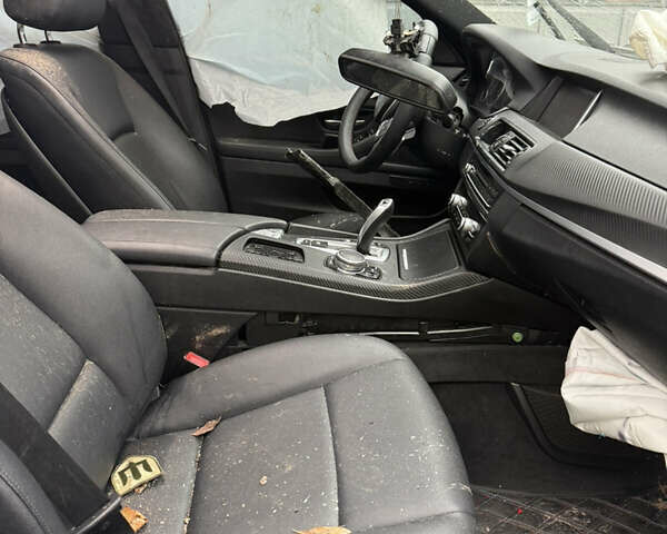 Белый БМВ 5 Серия, объемом двигателя 2 л и пробегом 155 тыс. км за 4800 $, фото 7 на Automoto.ua