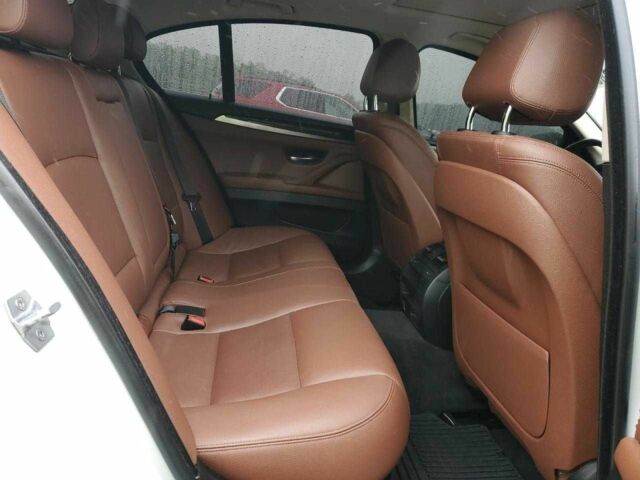 Белый БМВ 5 Серия, объемом двигателя 3 л и пробегом 90 тыс. км за 3600 $, фото 9 на Automoto.ua