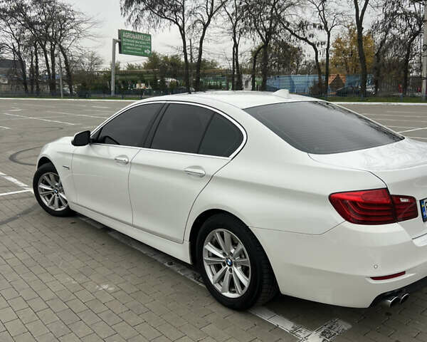 Белый БМВ 5 Серия, объемом двигателя 2 л и пробегом 173 тыс. км за 16500 $, фото 4 на Automoto.ua