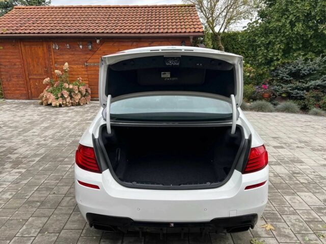 Білий БМВ 5 Серія, об'ємом двигуна 3 л та пробігом 157 тис. км за 9000 $, фото 7 на Automoto.ua