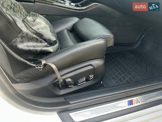 Белый БМВ 5 Серия, объемом двигателя 3 л и пробегом 185 тыс. км за 19500 $, фото 14 на Automoto.ua