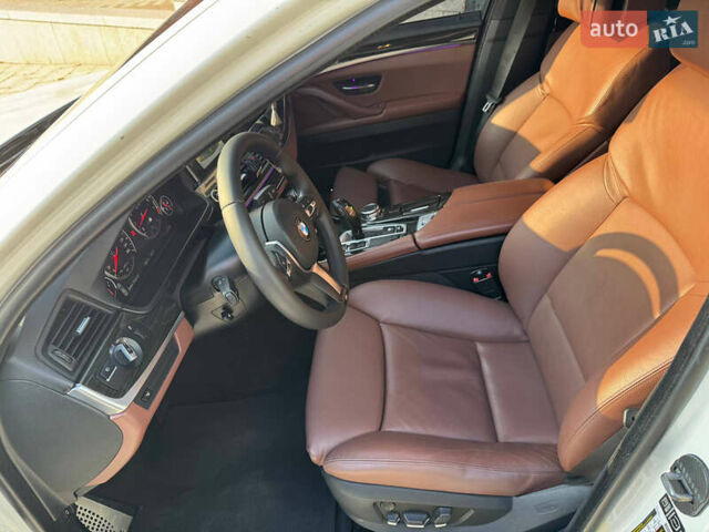 Білий БМВ 5 Серія, об'ємом двигуна 2.98 л та пробігом 139 тис. км за 18700 $, фото 7 на Automoto.ua