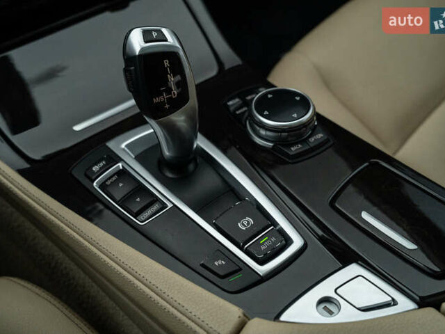 Білий БМВ 5 Серія, об'ємом двигуна 2 л та пробігом 134 тис. км за 19900 $, фото 30 на Automoto.ua