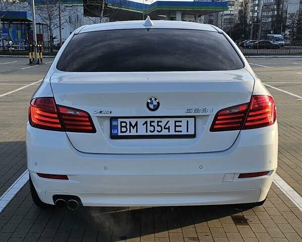 Білий БМВ 5 Серія, об'ємом двигуна 2 л та пробігом 128 тис. км за 17700 $, фото 30 на Automoto.ua
