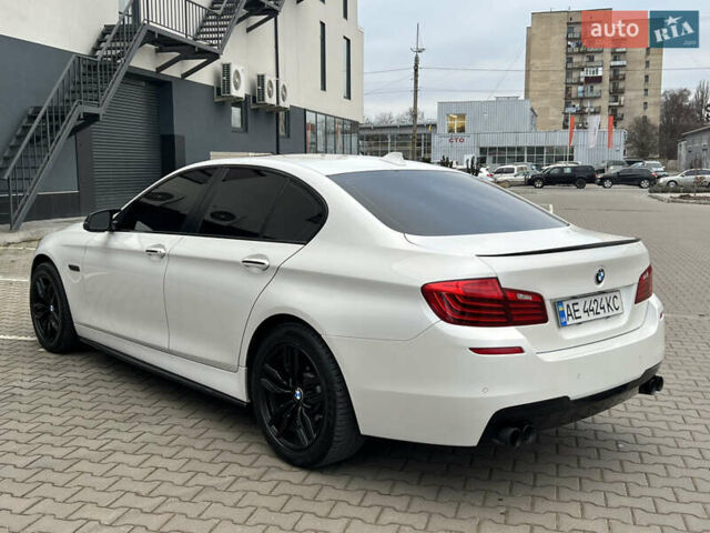 Белый БМВ 5 Серия, объемом двигателя 2 л и пробегом 165 тыс. км за 15500 $, фото 13 на Automoto.ua