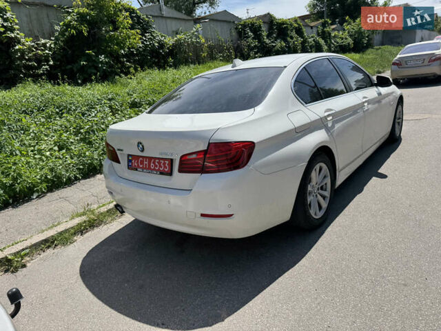 Білий БМВ 5 Серія, об'ємом двигуна 2 л та пробігом 305 тис. км за 12000 $, фото 4 на Automoto.ua