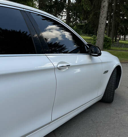 Белый БМВ 5 Серия, объемом двигателя 2 л и пробегом 139 тыс. км за 16111 $, фото 2 на Automoto.ua