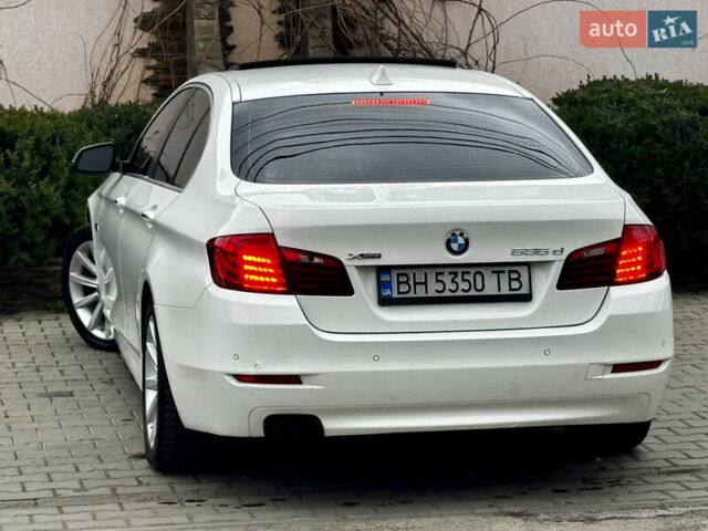 Белый БМВ 5 Серия, объемом двигателя 3 л и пробегом 196 тыс. км за 16900 $, фото 37 на Automoto.ua