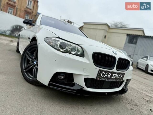 Белый БМВ 5 Серия, объемом двигателя 4.4 л и пробегом 124 тыс. км за 19999 $, фото 6 на Automoto.ua