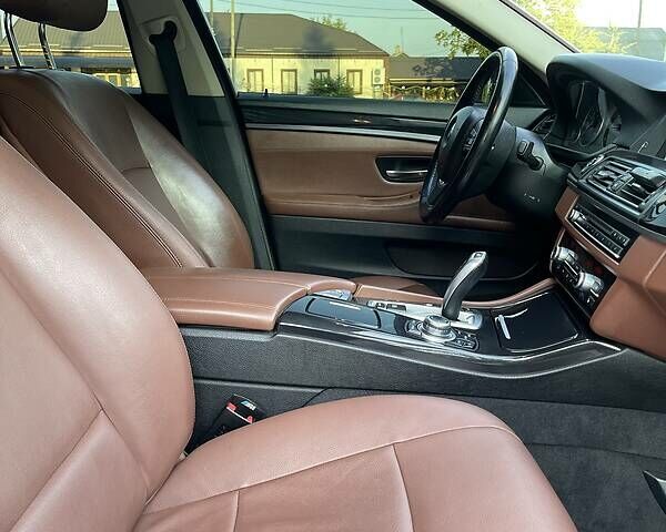 Білий БМВ 5 Серія, об'ємом двигуна 2 л та пробігом 262 тис. км за 20500 $, фото 24 на Automoto.ua