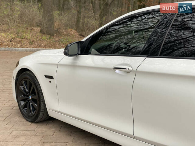 Белый БМВ 5 Серия, объемом двигателя 2 л и пробегом 133 тыс. км за 17100 $, фото 46 на Automoto.ua