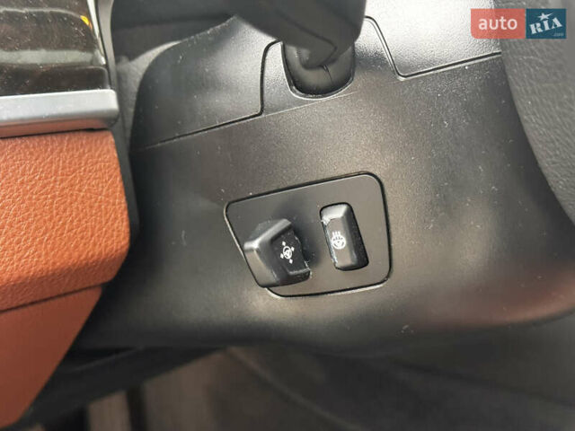 Белый БМВ 5 Серия, объемом двигателя 3 л и пробегом 196 тыс. км за 16900 $, фото 9 на Automoto.ua