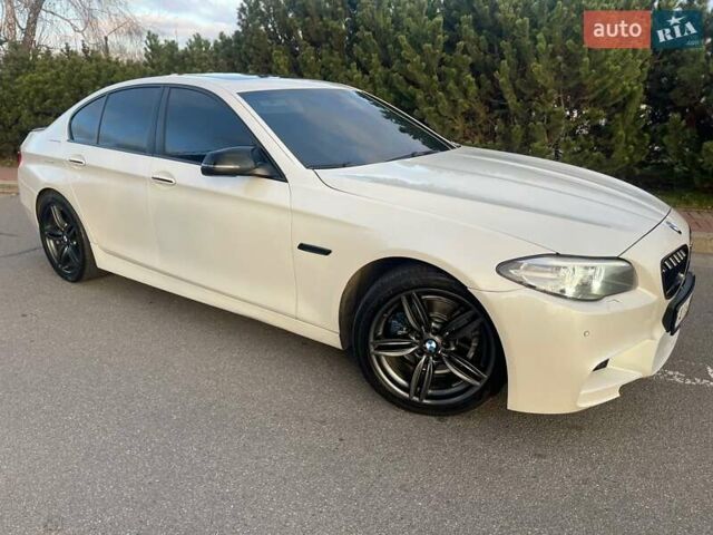 Белый БМВ 5 Серия, объемом двигателя 2 л и пробегом 175 тыс. км за 15999 $, фото 6 на Automoto.ua