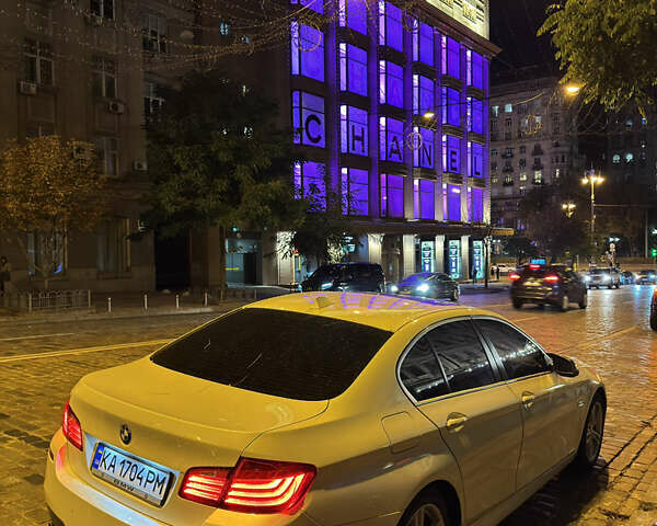 Білий БМВ 5 Серія, об'ємом двигуна 2 л та пробігом 261 тис. км за 12700 $, фото 11 на Automoto.ua