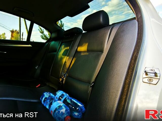 Білий БМВ 5 Серія, об'ємом двигуна 2 л та пробігом 309 тис. км за 15900 $, фото 7 на Automoto.ua