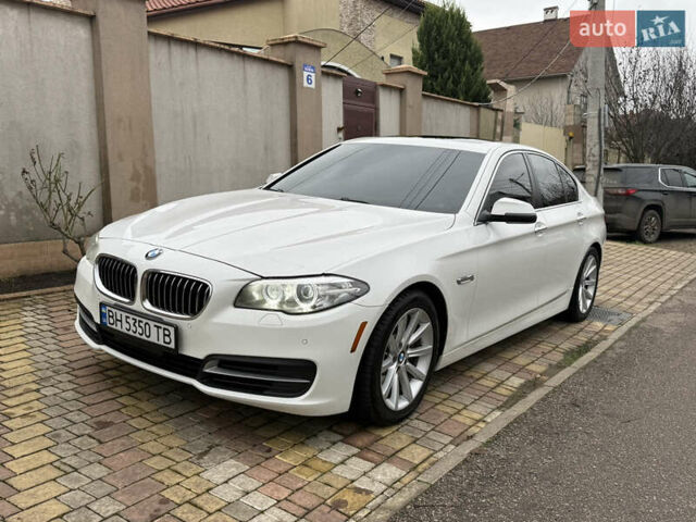 Білий БМВ 5 Серія, об'ємом двигуна 2.99 л та пробігом 196 тис. км за 19400 $, фото 4 на Automoto.ua