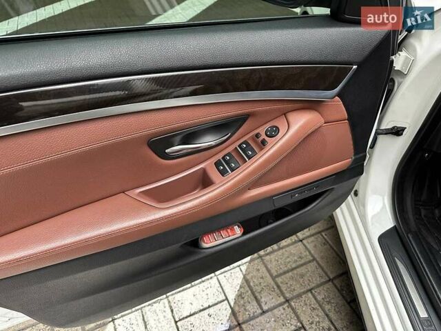 Белый БМВ 5 Серия, объемом двигателя 2 л и пробегом 184 тыс. км за 16990 $, фото 7 на Automoto.ua