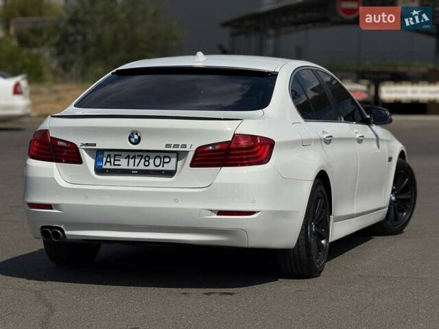 Белый БМВ 5 Серия, объемом двигателя 2 л и пробегом 97 тыс. км за 16000 $, фото 10 на Automoto.ua