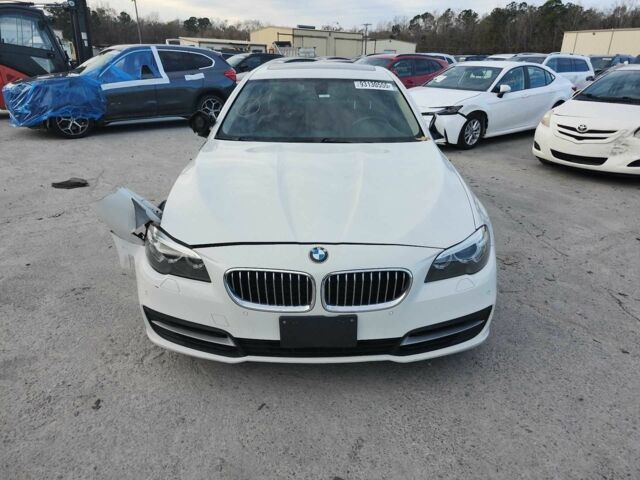 Белый БМВ 5 Серия, объемом двигателя 3 л и пробегом 210 тыс. км за 13000 $, фото 2 на Automoto.ua