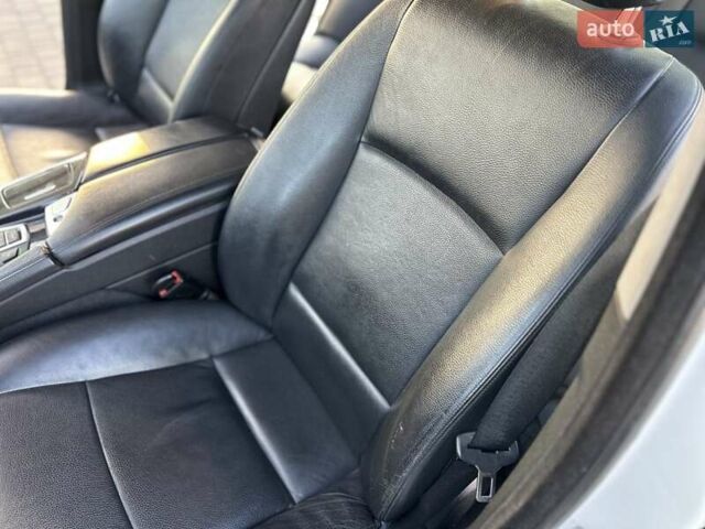 Белый БМВ 5 Серия, объемом двигателя 2 л и пробегом 250 тыс. км за 15500 $, фото 26 на Automoto.ua