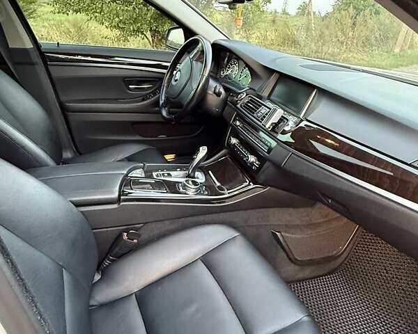 Білий БМВ 5 Серія, об'ємом двигуна 2.98 л та пробігом 210 тис. км за 16500 $, фото 22 на Automoto.ua