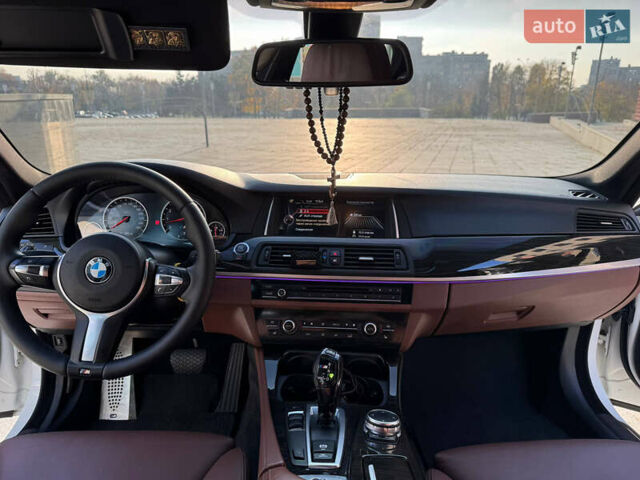 Білий БМВ 5 Серія, об'ємом двигуна 2.98 л та пробігом 139 тис. км за 18700 $, фото 13 на Automoto.ua