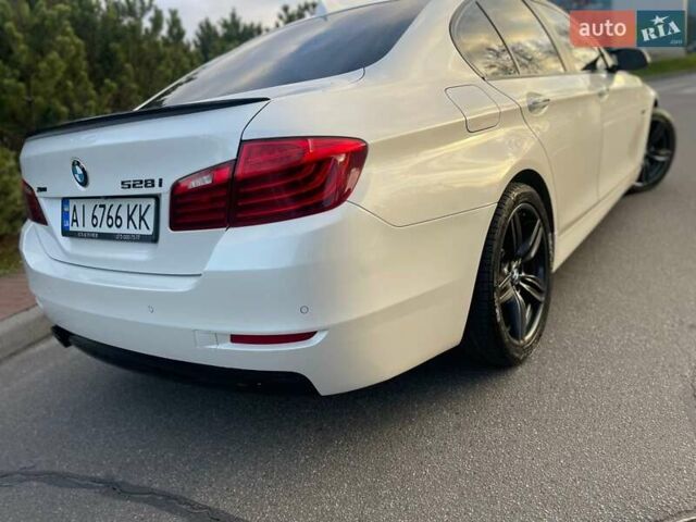 Белый БМВ 5 Серия, объемом двигателя 2 л и пробегом 175 тыс. км за 15999 $, фото 9 на Automoto.ua