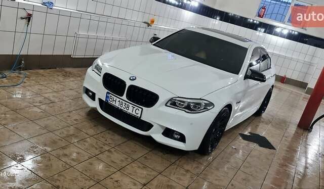 Белый БМВ 5 Серия, объемом двигателя 3 л и пробегом 117 тыс. км за 23000 $, фото 28 на Automoto.ua