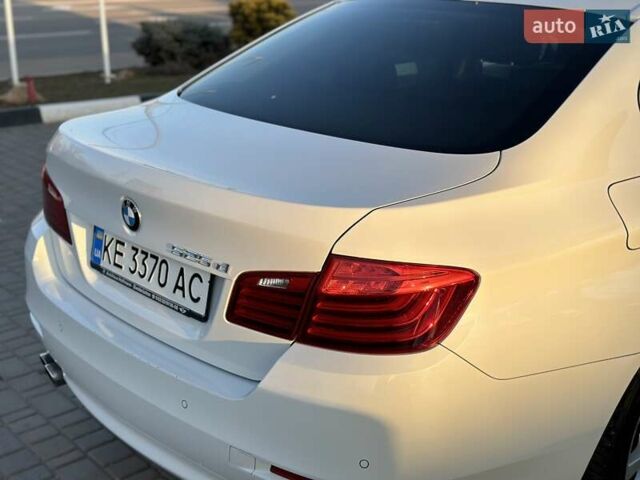 Белый БМВ 5 Серия, объемом двигателя 2 л и пробегом 250 тыс. км за 15500 $, фото 10 на Automoto.ua