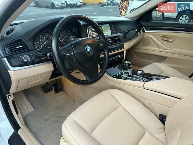 Білий БМВ 5 Серія, об'ємом двигуна 2 л та пробігом 191 тис. км за 12300 $, фото 14 на Automoto.ua