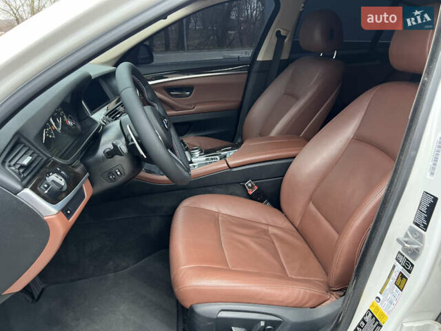 Белый БМВ 5 Серия, объемом двигателя 2 л и пробегом 165 тыс. км за 15500 $, фото 19 на Automoto.ua