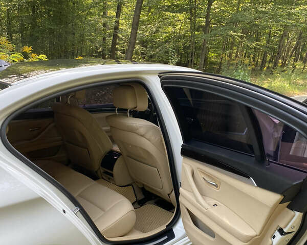 Белый БМВ 5 Серия, объемом двигателя 2 л и пробегом 253 тыс. км за 13900 $, фото 11 на Automoto.ua