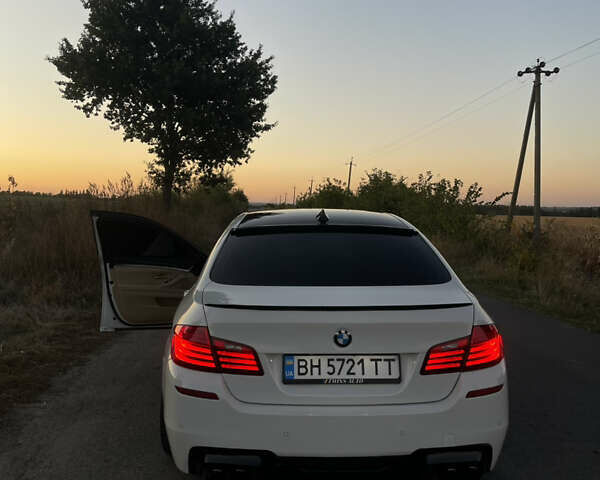 Білий БМВ 5 Серія, об'ємом двигуна 2.98 л та пробігом 177 тис. км за 17000 $, фото 49 на Automoto.ua