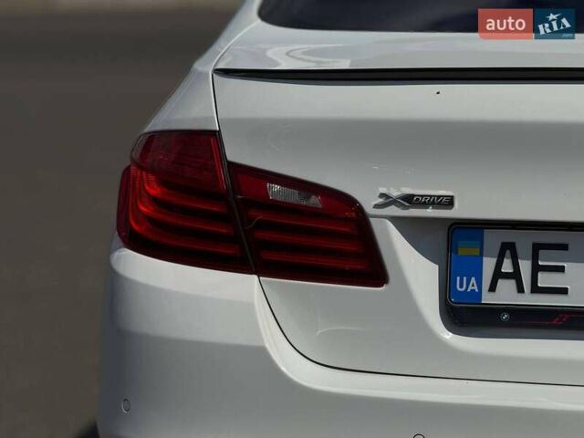 Белый БМВ 5 Серия, объемом двигателя 2 л и пробегом 97 тыс. км за 16000 $, фото 13 на Automoto.ua