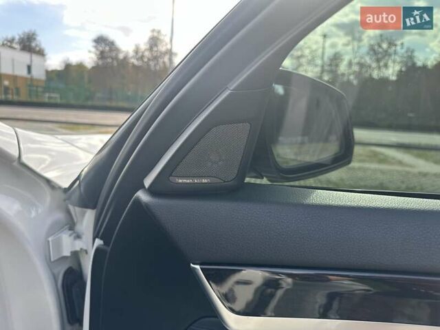 Белый БМВ 5 Серия, объемом двигателя 3 л и пробегом 185 тыс. км за 19500 $, фото 13 на Automoto.ua