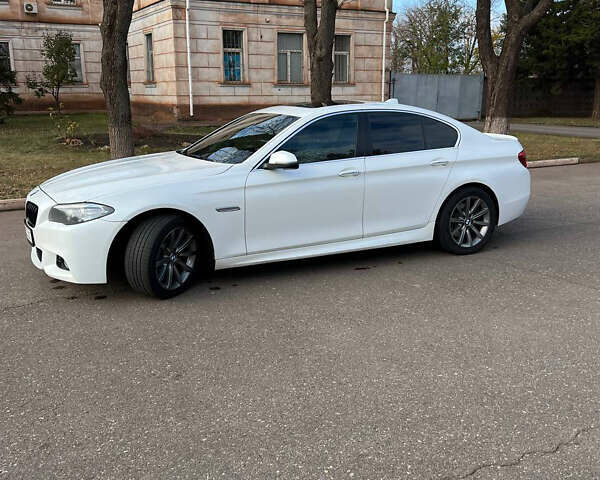 Белый БМВ 5 Серия, объемом двигателя 2.98 л и пробегом 264 тыс. км за 19500 $, фото 5 на Automoto.ua