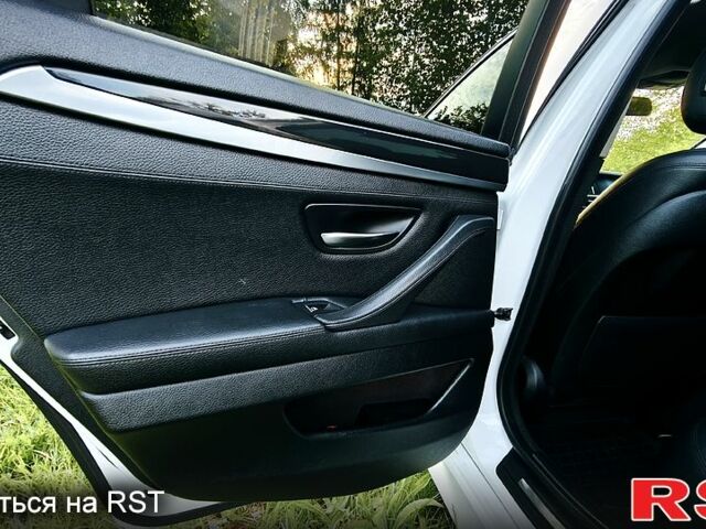 Білий БМВ 5 Серія, об'ємом двигуна 2 л та пробігом 309 тис. км за 15900 $, фото 8 на Automoto.ua