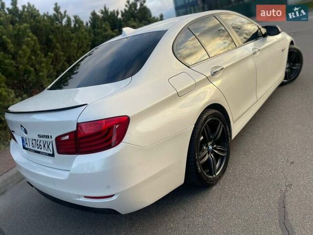 Белый БМВ 5 Серия, объемом двигателя 2 л и пробегом 175 тыс. км за 15999 $, фото 8 на Automoto.ua