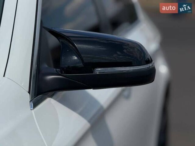 Белый БМВ 5 Серия, объемом двигателя 2 л и пробегом 97 тыс. км за 16000 $, фото 7 на Automoto.ua