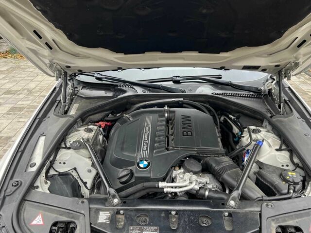 Білий БМВ 5 Серія, об'ємом двигуна 3 л та пробігом 157 тис. км за 9000 $, фото 14 на Automoto.ua