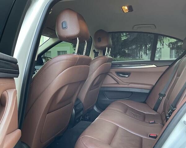 Білий БМВ 5 Серія, об'ємом двигуна 2 л та пробігом 262 тис. км за 20500 $, фото 17 на Automoto.ua