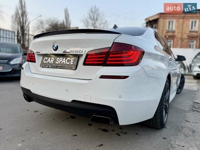 Белый БМВ 5 Серия, объемом двигателя 4.4 л и пробегом 124 тыс. км за 19999 $, фото 9 на Automoto.ua