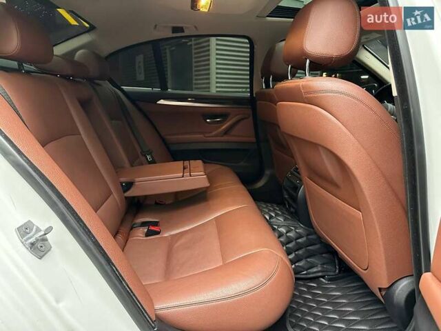 Белый БМВ 5 Серия, объемом двигателя 2 л и пробегом 184 тыс. км за 16990 $, фото 11 на Automoto.ua