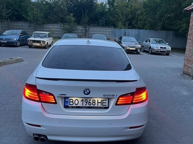 Білий БМВ 5 Серія, об'ємом двигуна 2 л та пробігом 81 тис. км за 15500 $, фото 6 на Automoto.ua