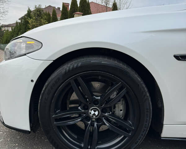 Белый БМВ 5 Серия, объемом двигателя 2.98 л и пробегом 201 тыс. км за 16500 $, фото 3 на Automoto.ua